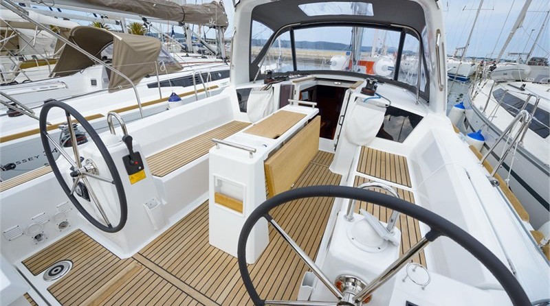 Beneteau Oceanis 35.1