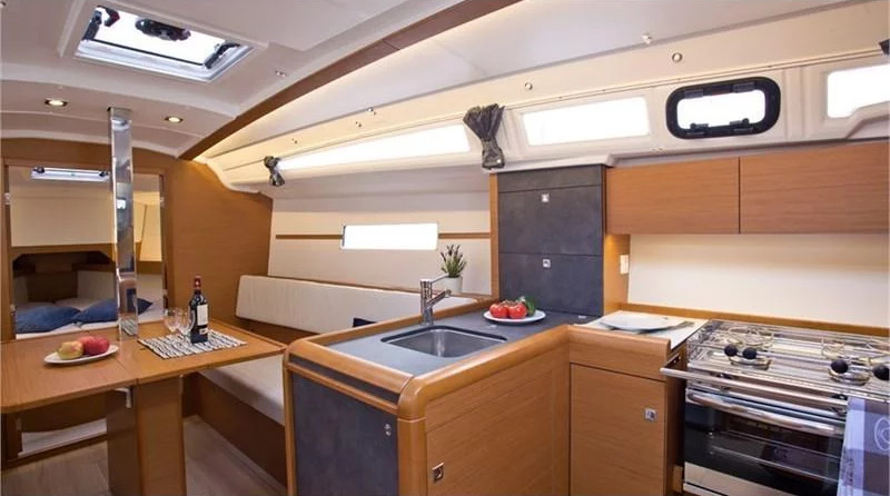 Jeanneau Sun Odyssey 349