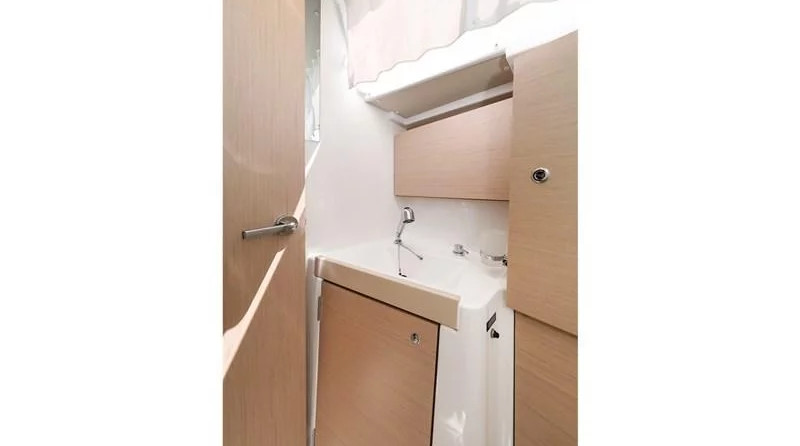 Beneteau Oceanis 35.1
