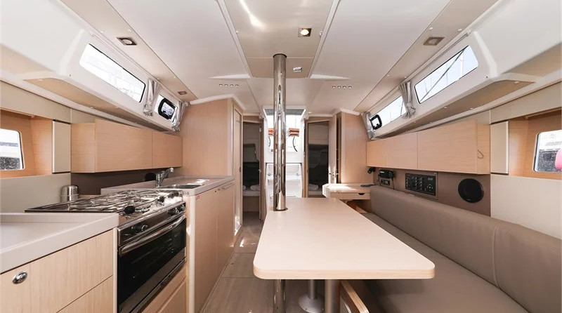 Beneteau Oceanis 35.1