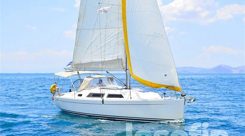 Hanse 325