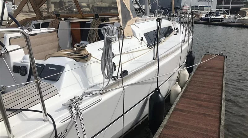 Dufour 382 Grand Large (3Cab)