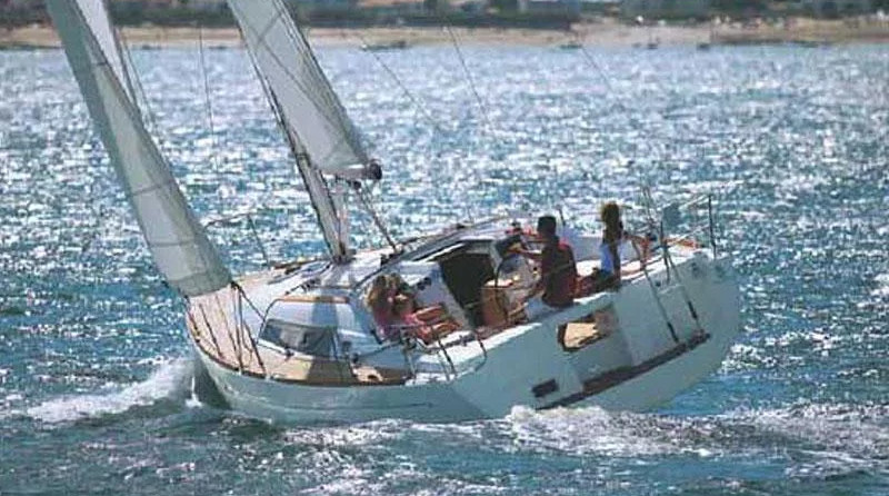 Beneteau Oceanis 37