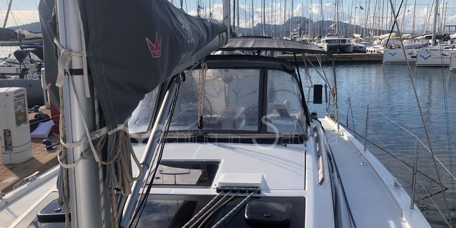Dufour 390