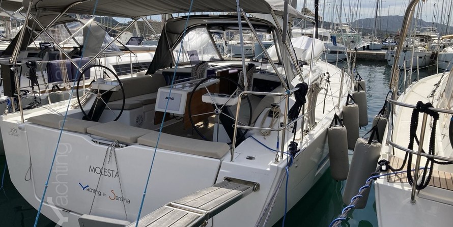 Dufour 390