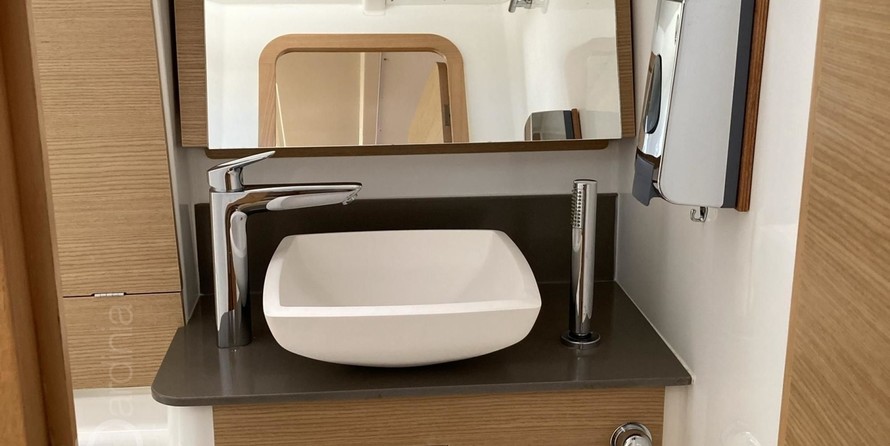 Dufour 390
