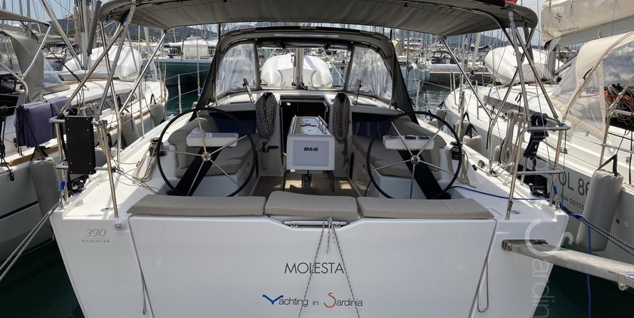 Dufour 390