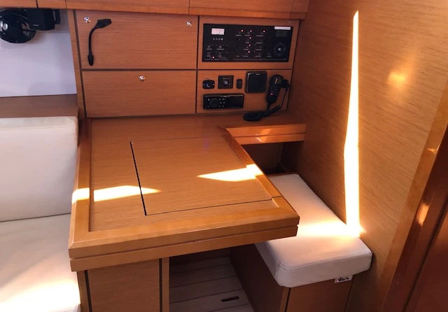 Jeanneau 54