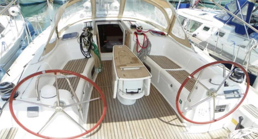 Beneteau Oceanis 43