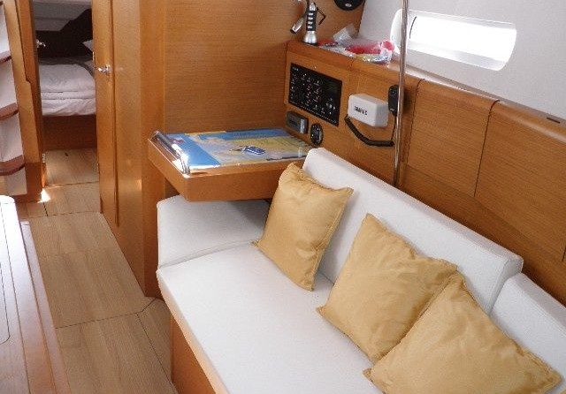 Jeanneau Sun Odyssey 379