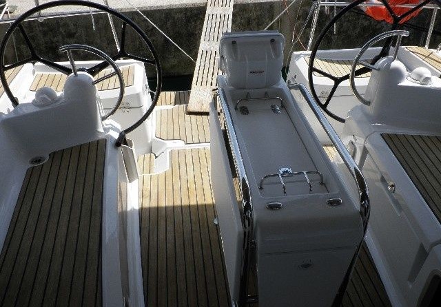Jeanneau Sun Odyssey 379