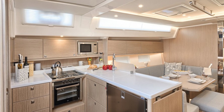 Bavaria C45