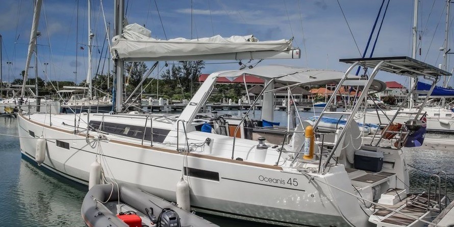 Beneteau Oceanis 45