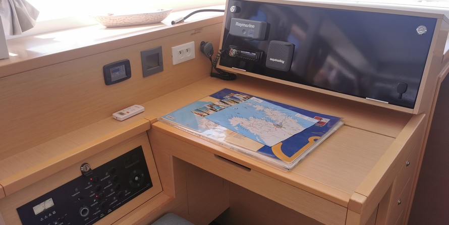 Lagoon 400 S2