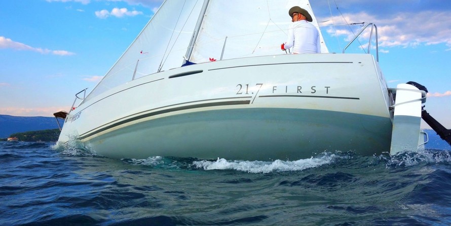Beneteau First 21