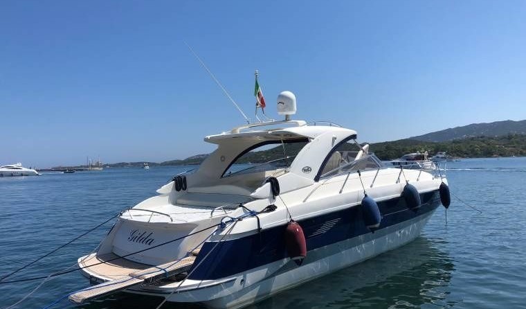 Blu martin 58 feet open