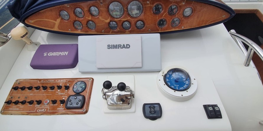 Blu martin 58 feet open