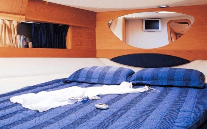 Blu martin 58 feet open