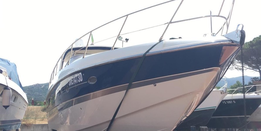 Blu martin 58 feet open