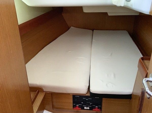 Jeanneau Sun Odyssey 42