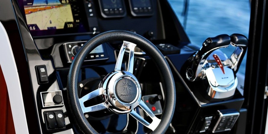 Jeanneau Merry Fisher 895