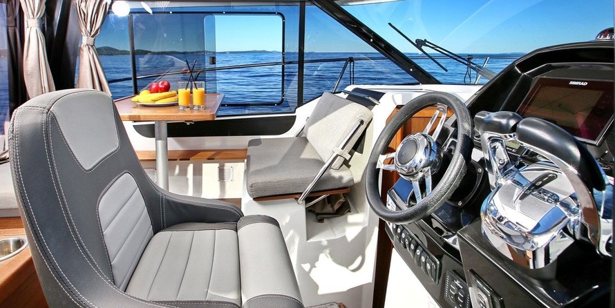 Jeanneau Merry Fisher 895