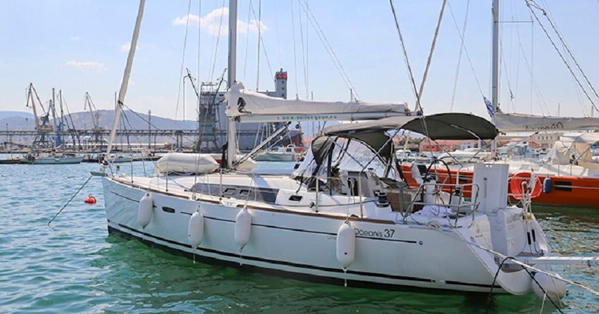 Beneteau Oceanis 37