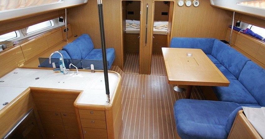 Jeanneau 53
