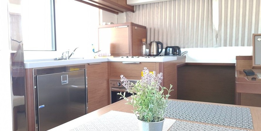 Lagoon 40