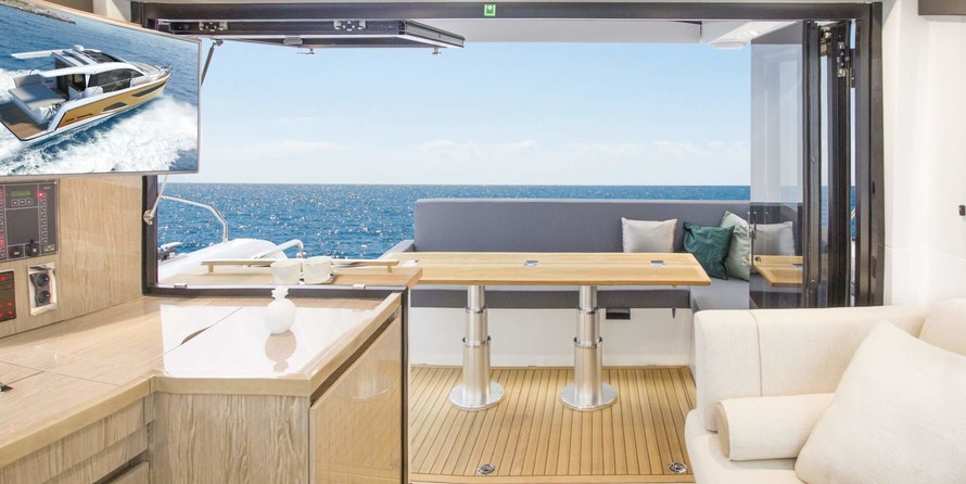 Sealine C390