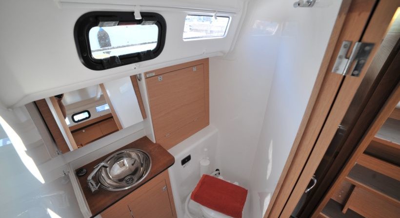 Dufour 350