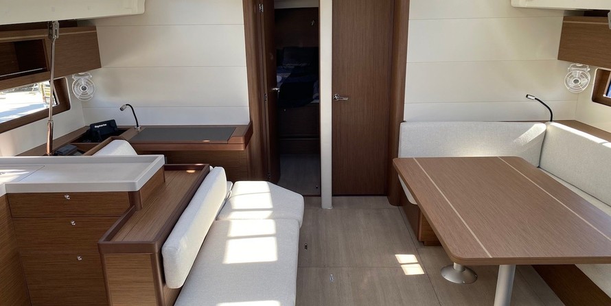 Beneteau Oceanis 51.1