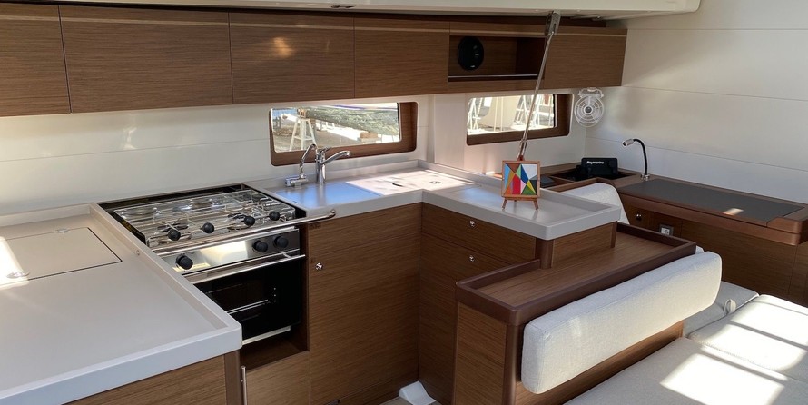 Beneteau Oceanis 51.1