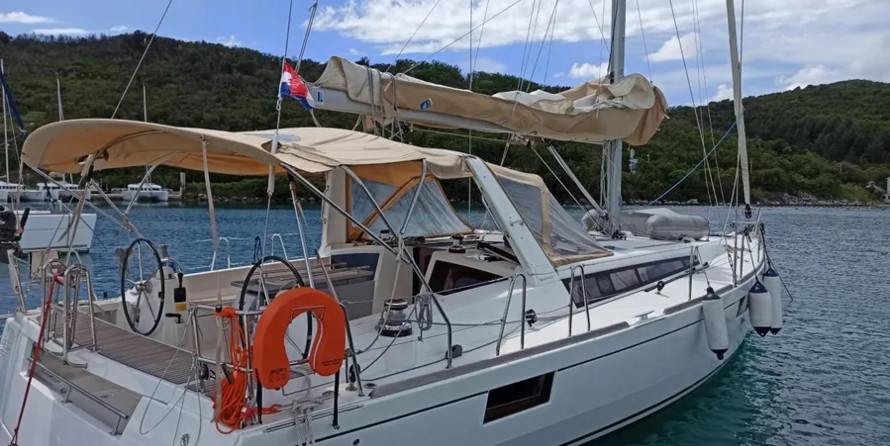 Beneteau Oceanis 48