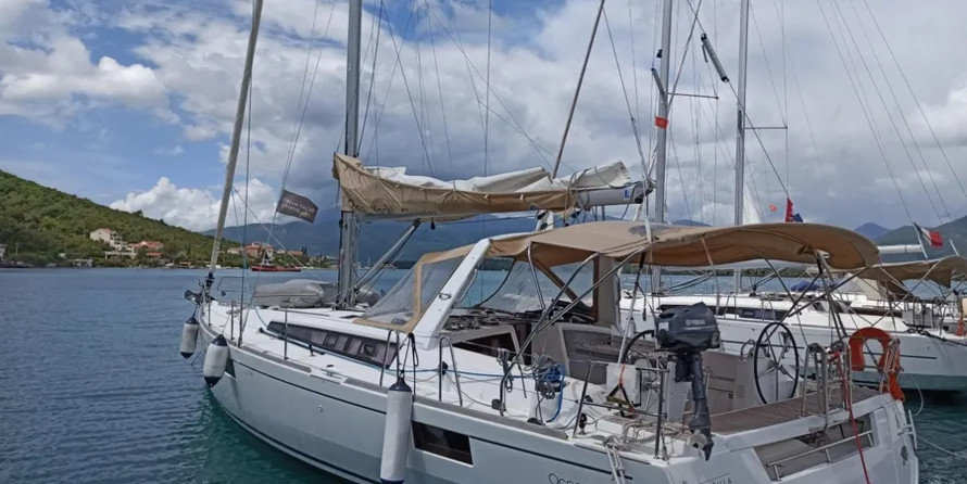 Beneteau Oceanis 48