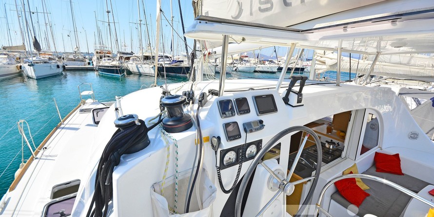 Lagoon 380 S2