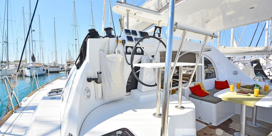 Lagoon 380 S2