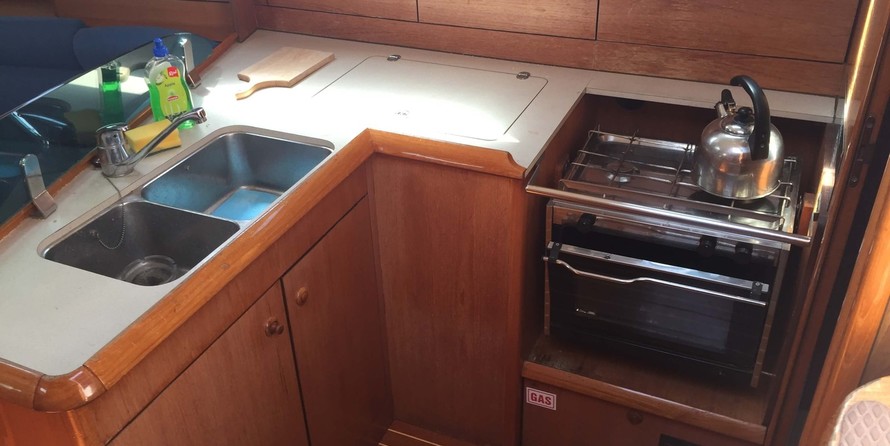 Jeanneau Sun Odyssey 37