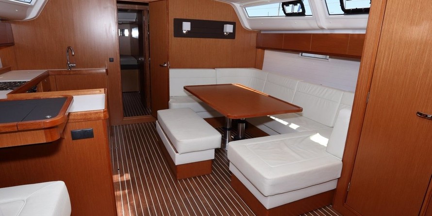 Bavaria Cruiser 51