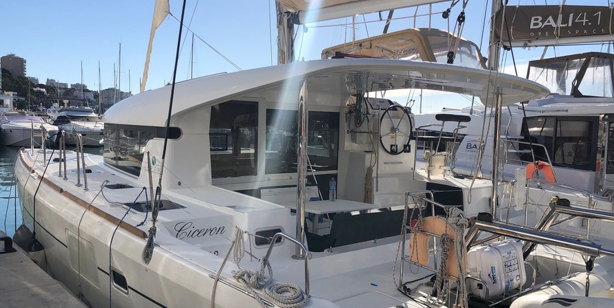Lagoon 39