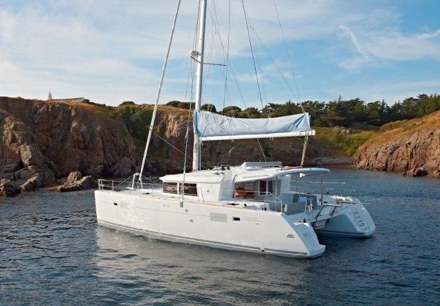 Lagoon 450 F