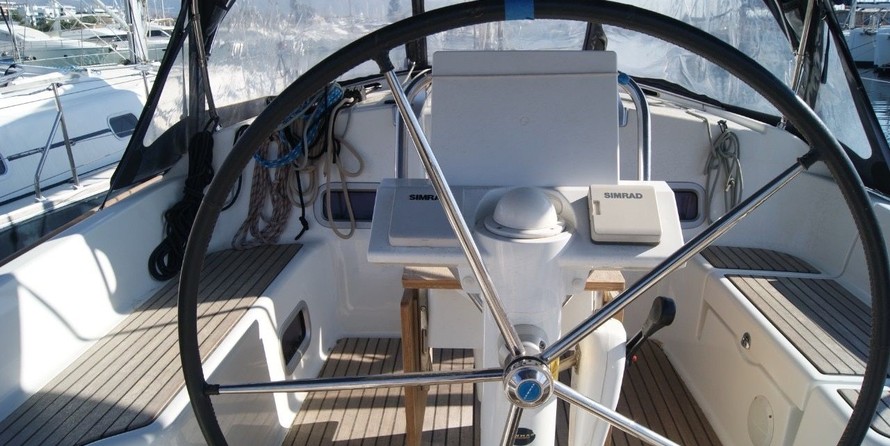 Beneteau Oceanis 37