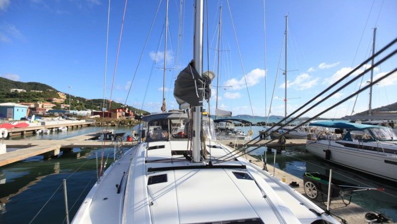 Jeanneau 54