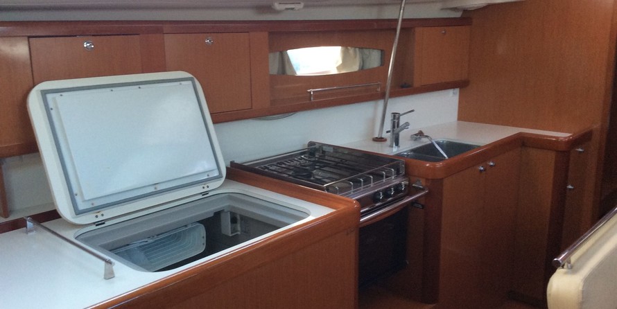 Beneteau Oceanis 46