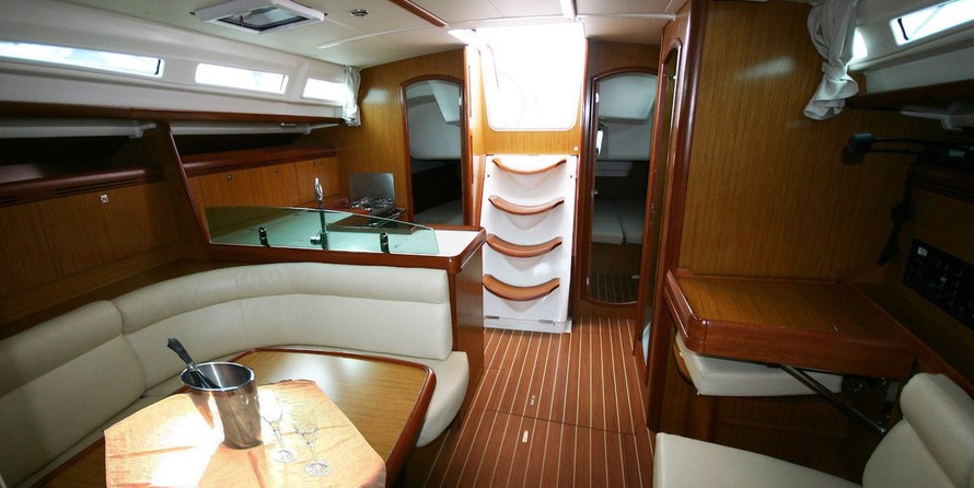 Jeanneau Sun Odyssey 42