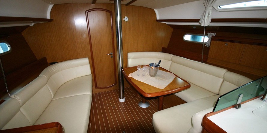 Jeanneau Sun Odyssey 42