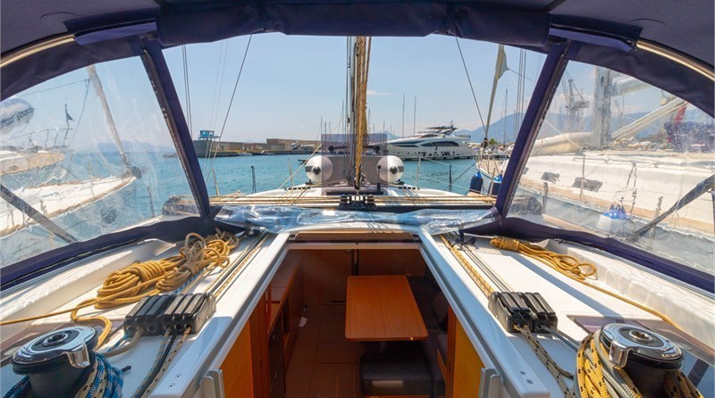 Dufour 382
