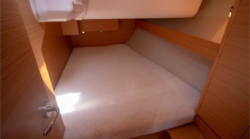 Dufour 382