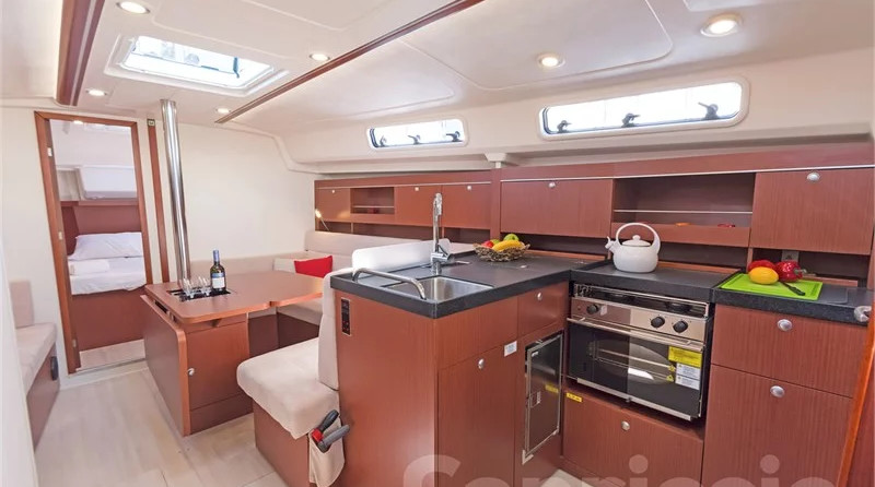 Hanse 385