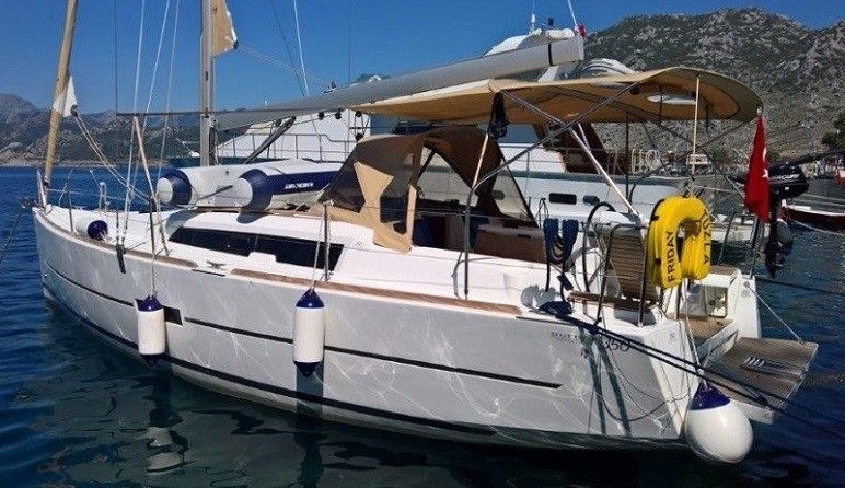 Dufour 350